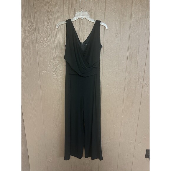 White House Black Market Jumpsuit Black Shirred Shoulder Matte Jersey Medium - Picture 1 of 7